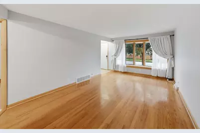 6055 W 64th Street, Chicago, IL 60638 - Photo 2