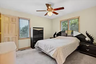 1922 Deercrest Ln, Northbrook, IL 60062 - Photo 34