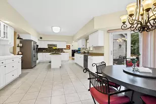 1922 Deercrest Ln, Northbrook, IL 60062 - Photo 14