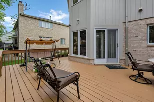 1922 Deercrest Ln, Northbrook, IL 60062 - Photo 48