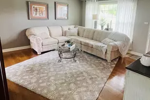 13039 W Playfield Dr, Crestwood, IL 60418 - Photo 2