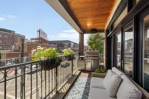 744 W Belmont Ave, Chicago, IL 60657 - Photo 8