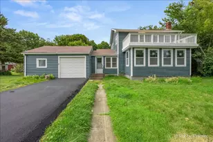 2608 Kashmiri Ave, McHenry, IL 60050 - Photo 1