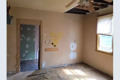 8847 S Burley Avenue, Chicago, IL 60617 - Photo 18