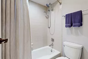 12 Algonquin Trail, Indian Head Park, IL 60525 - Photo 18