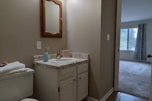 596 Somerset Ln, Crystal Lake, IL 60014 - Photo 12