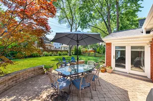 2447 Pick Dr, Glenview, IL 60025 - Photo 2