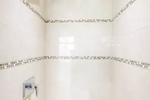 21 E Huron St, Chicago, IL 60611 - Photo 38