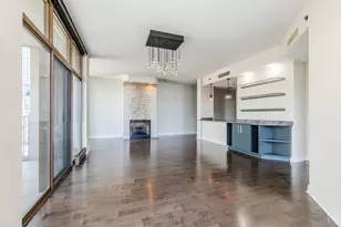 21 E Huron St, Chicago, IL 60611 - Photo 32