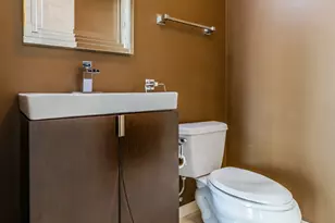 21 E Huron St, Chicago, IL 60611 - Photo 36