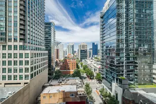 21 E Huron St, Chicago, IL 60611 - Photo 46