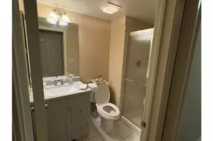 1249 Oak Hill Rd, Lake Barrington, IL 60010 - Photo 6
