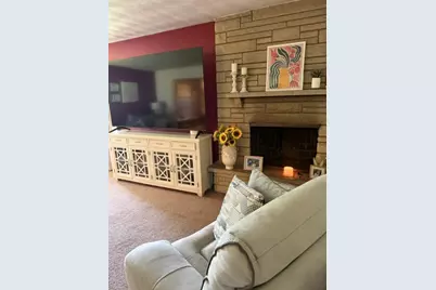 360 Swanson Road, Sycamore, IL 60178 - Photo 6
