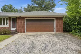 1322 Douglas St, Joliet, IL 60435 - Photo 40