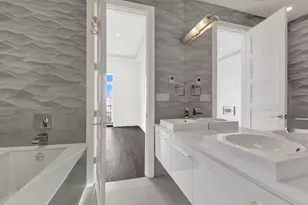 1404 W Chicago Ave, Chicago, IL 60642 - Photo 30