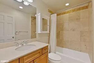 917 W Agatite Ave, Chicago, IL 60640 - Photo 14