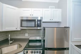 817 W Lakeside Pl, Chicago, IL 60640 - Photo 4