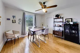 422 Summit St, Elgin, IL 60120 - Photo 14