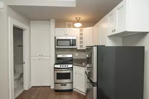 817 W Lakeside Pl, Chicago, IL 60640 - Photo 4
