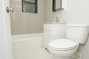 817 W Lakeside Pl, Chicago, IL 60640 - Photo 16