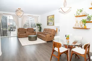2204 Venture Dr, Schaumburg, IL 60173 - Photo 2