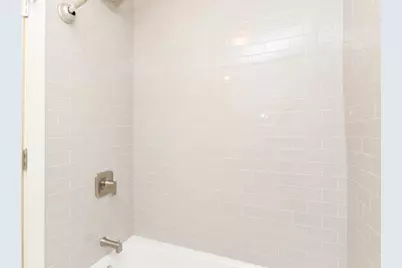 640 W Wrightwood Avenue #411, Chicago, IL 60614 - Photo 14