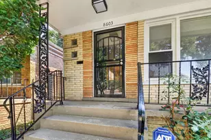 8603 S Exchange Ave, Chicago, IL 60617 - Photo 4