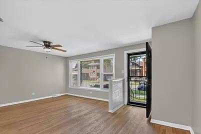 8603 S Exchange Avenue, Chicago, IL 60617 - Photo 6