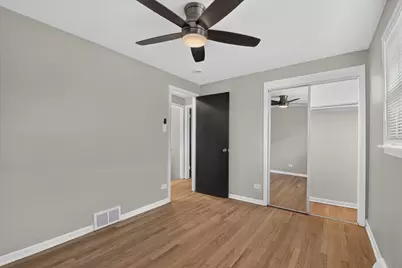 8603 S Exchange Avenue, Chicago, IL 60617 - Photo 16
