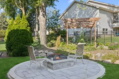 1804 Redwood Lane, McHenry, IL 60051 - Photo 18