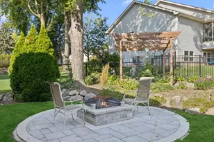 1804 Redwood Ln, McHenry, IL 60051 - Photo 18