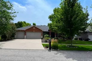 2522 Bluestone Bay Dr, New Lenox, IL 60451 - Photo 2