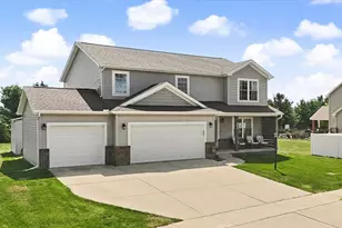 1402 Railside Dr, Gibson City, IL 60936 - Photo 52