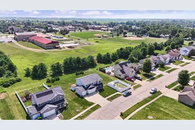 1402 Railside Drive, Gibson City, IL 60936 - Photo 44