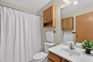 536 Clayton Cir, Sycamore, IL 60178 - Photo 18