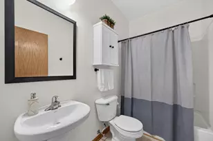536 Clayton Cir, Sycamore, IL 60178 - Photo 10