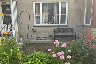 6256 N Cicero Ave, Chicago, IL 60646 - Photo 2