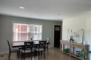 10738 9th St, Winthrop Harbor, IL 60096 - Photo 4