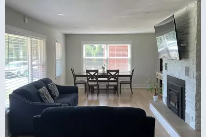 10738 9th Street, Winthrop Harbor, IL 60096 - Photo 2