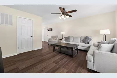 1001 McCameron Avenue, Lockport, IL 60441 - Photo 2
