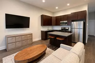 853 N Winchester Ave, Chicago, IL 60622 - Photo 2