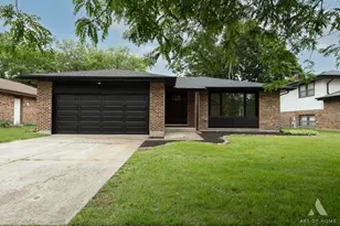 910 College Ave, Matteson, IL 60443 - Photo 1