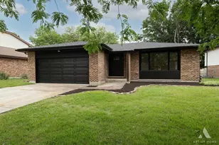 910 College Ave, Matteson, IL 60443 - Photo 2