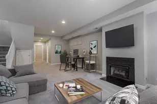 2938 N Damen Ave, Chicago, IL 60618 - Photo 10