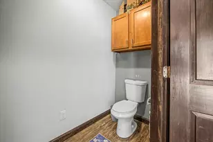 207 W Elm St, Fairbury, IL 61739 - Photo 44