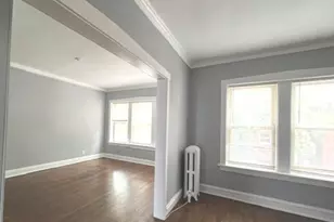 3721 W Cullom Ave, Chicago, IL 60618 - Photo 4