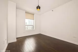 330 W Grand Ave, Chicago, IL 60654 - Photo 8