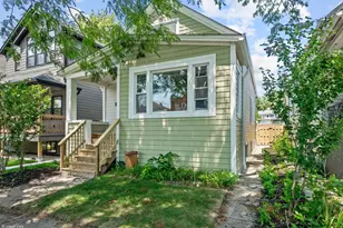 4842 W Warwick Ave, Chicago, IL 60641 - Photo 1