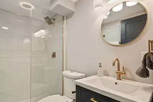 4842 W Warwick Ave, Chicago, IL 60641 - Photo 24
