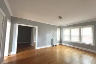 3717 W Cullom Ave, Chicago, IL 60618 - Photo 2